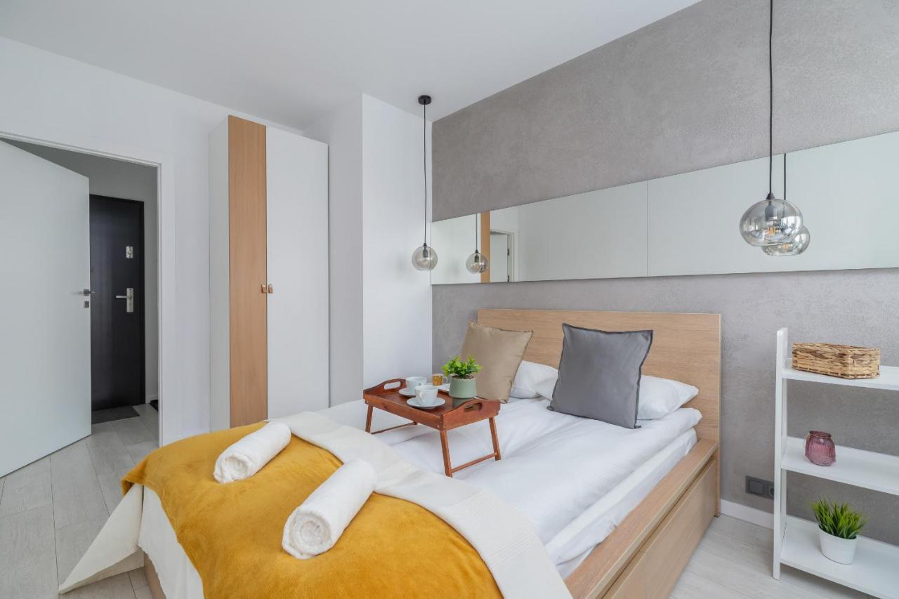 City Centre & Modern Quiet Apartment With Parking By Renters Prestige Kraków Exteriör bild